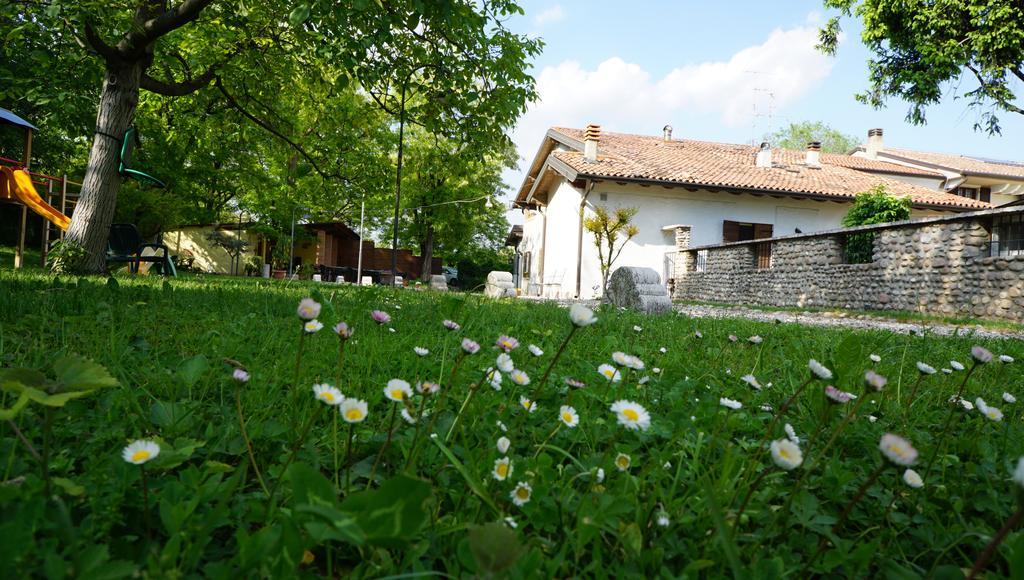 Agriturismo Fior Di Pesco Hotell Sommacampagna Exteriör bild
