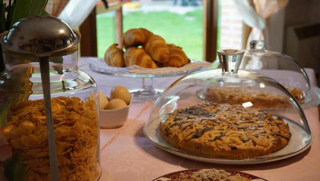 Agriturismo Fior Di Pesco Hotell Sommacampagna Exteriör bild