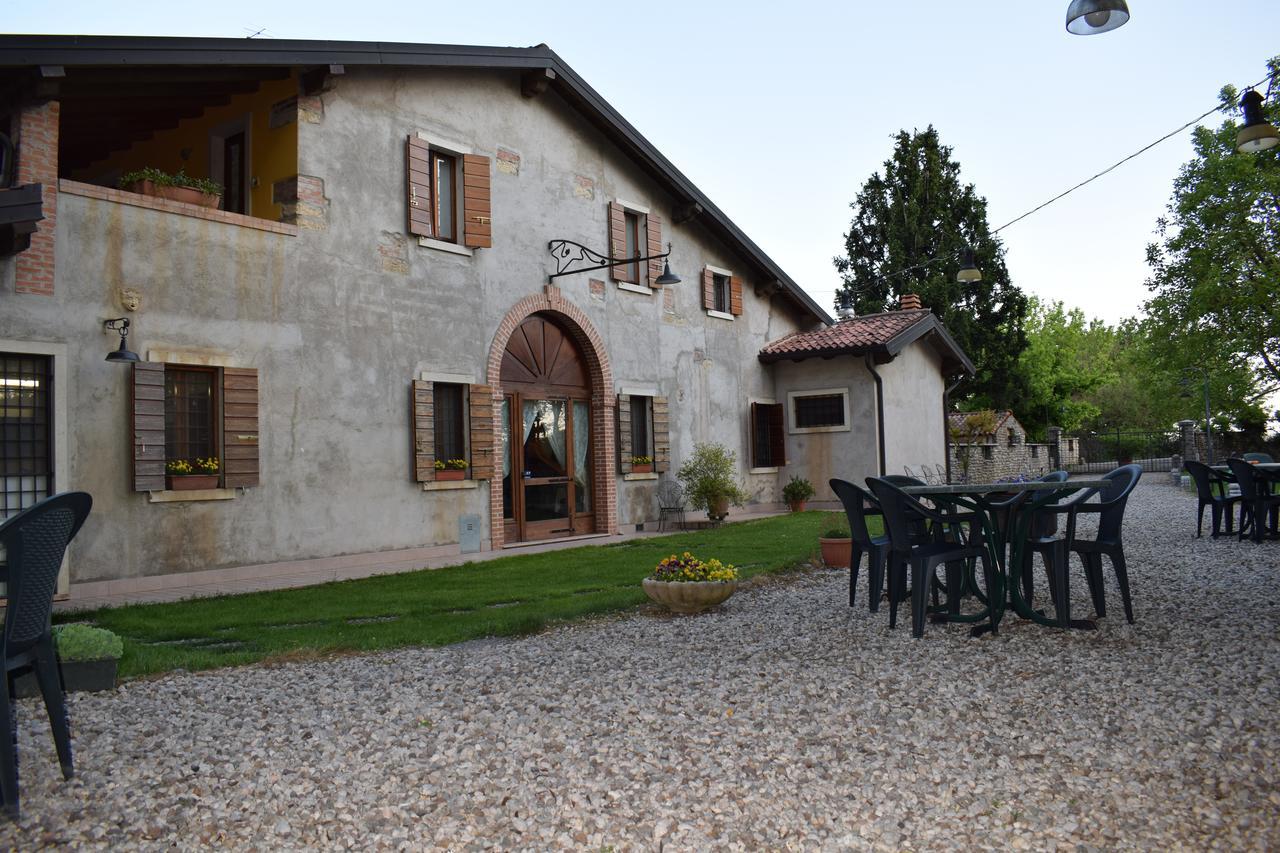 Agriturismo Fior Di Pesco Hotell Sommacampagna Exteriör bild